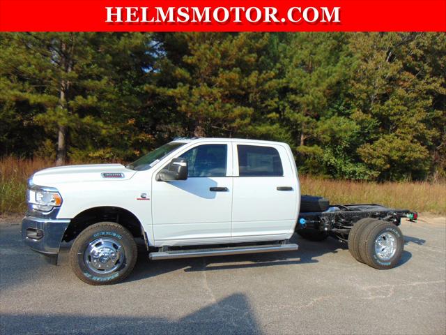 2024 RAM Ram 3500 Chassis Cab RAM 3500 TRADESMAN CREW CAB CHASSIS 4X4 60 CA