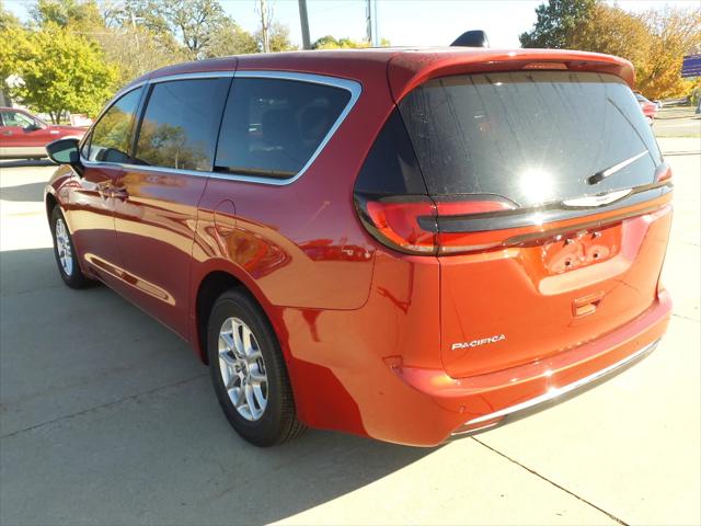 2025 Chrysler Pacifica PACIFICA SELECT