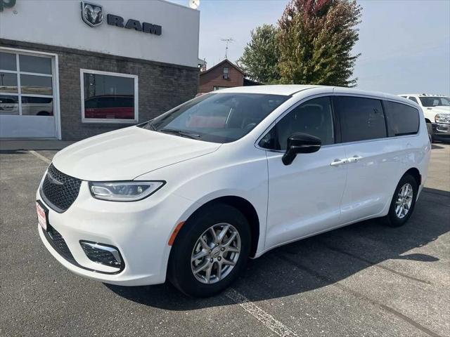 2025 Chrysler Pacifica PACIFICA SELECT