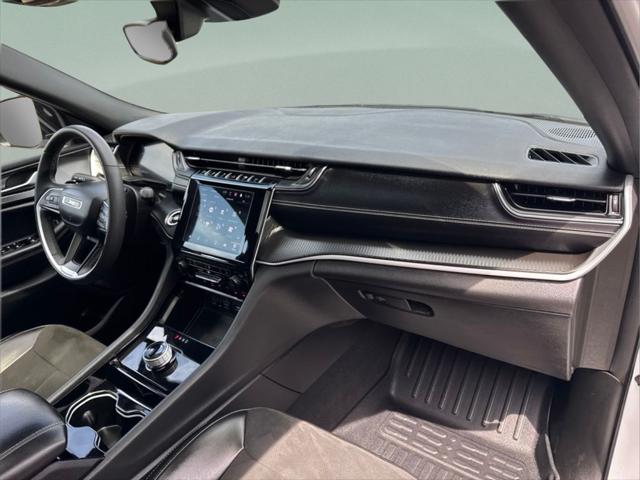 2023 Jeep Grand Cherokee L Altitude 4x2