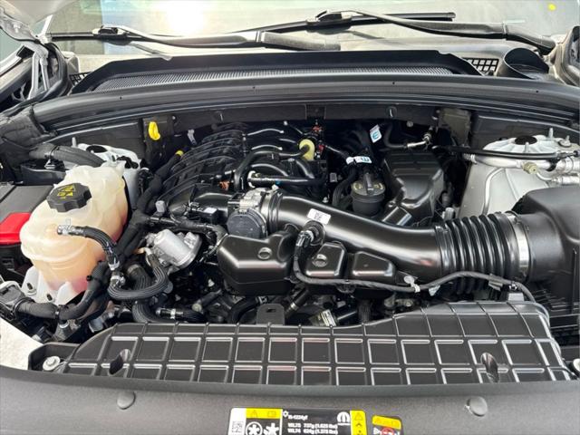 2023 Jeep Grand Cherokee L Altitude 4x2