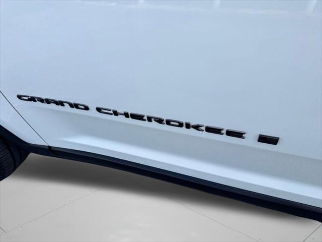 2023 Jeep Grand Cherokee L Altitude 4x2