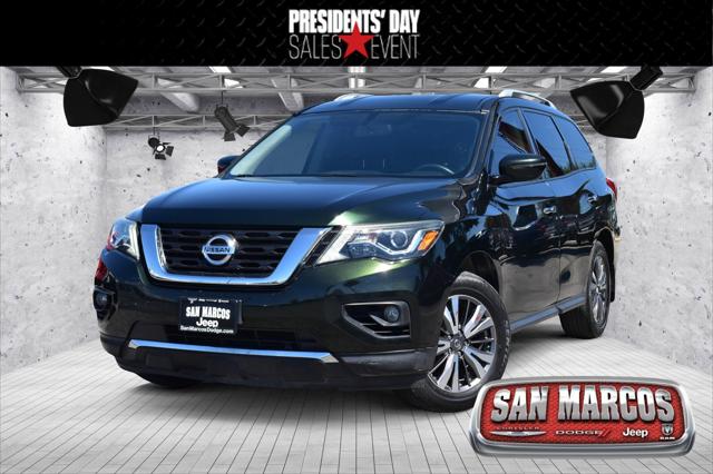 2018 Nissan Pathfinder SV