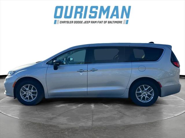 2024 Chrysler Pacifica Touring L 2024 Chrysler Pacifica Touring L