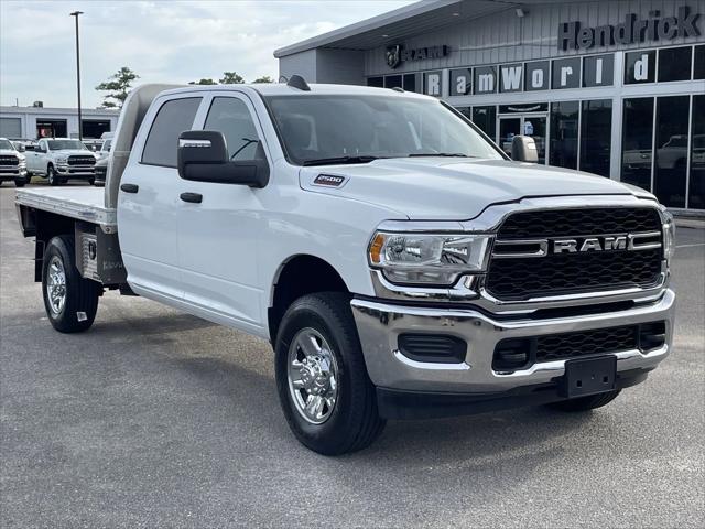 2024 RAM Ram 2500 RAM 2500 TRADESMAN CREW CAB 4X4 8 BOX