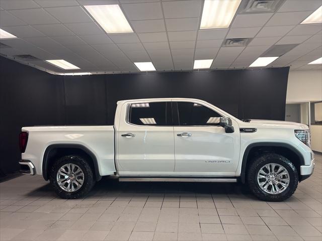 2023 GMC Sierra 1500 4WD Crew Cab Short Box Denali