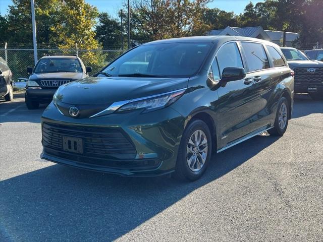 2021 Toyota Sienna LE