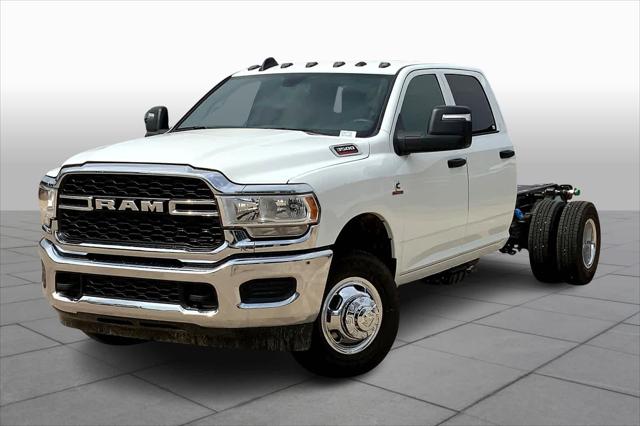 2024 RAM Ram 3500 Chassis Cab RAM 3500 TRADESMAN CREW CAB CHASSIS 4X4 60 CA