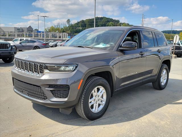 2022 Jeep Grand Cherokee Laredo