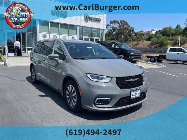 2022 Chrysler Pacifica Hybrid Touring L for sale in La Mesa, CA