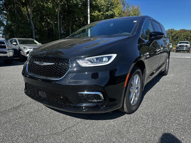 2025 Chrysler Pacifica PACIFICA SELECT