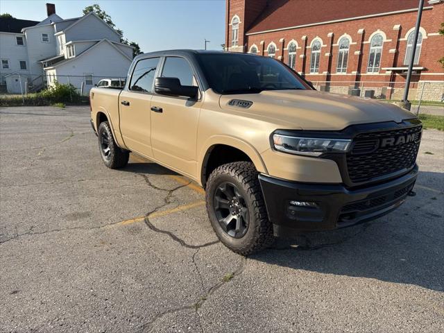 2025 RAM Ram 1500 RAM 1500 BIG HORN CREW CAB 4X4 57 BOX