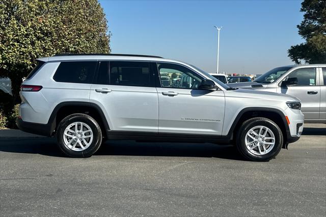 2025 Jeep Grand Cherokee GRAND CHEROKEE L LAREDO X 4X4