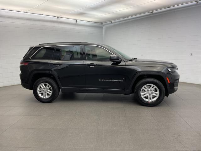 2025 Jeep Grand Cherokee GRAND CHEROKEE L LAREDO X 4X4