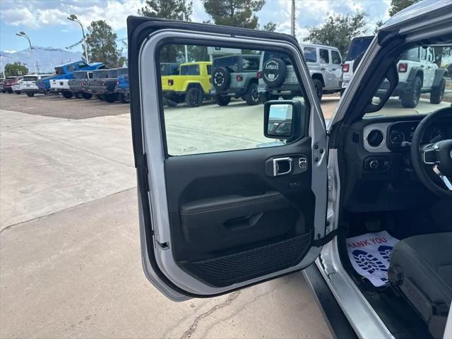 2024 Jeep Wrangler 4-Door Sahara 4x4
