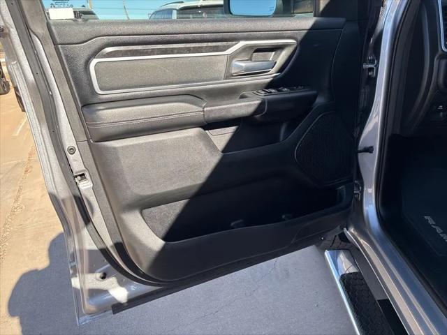 2021 Ram 1500 Big Horn Crew Cab 4x4 5'7" Box