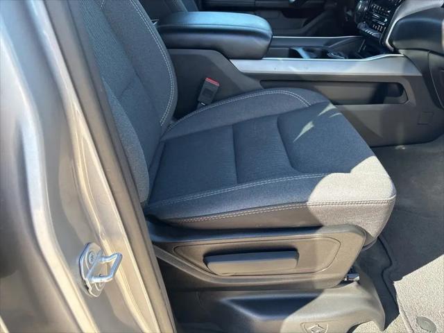 2021 Ram 1500 Big Horn Crew Cab 4x4 5'7" Box