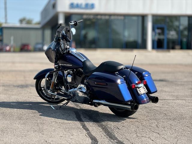 2014 Harley-Davidson Street Glide Touring FLHXS