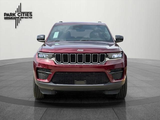 2025 Jeep Grand Cherokee GRAND CHEROKEE LAREDO 4X4