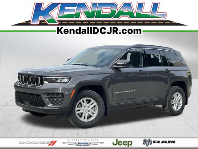 2025 Jeep Grand Cherokee GRAND CHEROKEE LAREDO 4X2