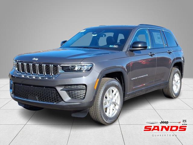 2025 Jeep Grand Cherokee GRAND CHEROKEE LAREDO X 4X4