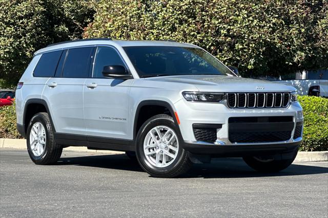 2025 Jeep Grand Cherokee GRAND CHEROKEE L LAREDO X 4X2