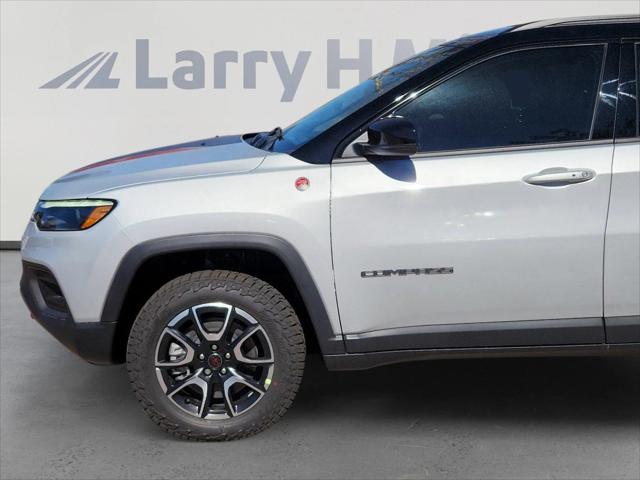 2025 Jeep Compass COMPASS TRAILHAWK 4X4