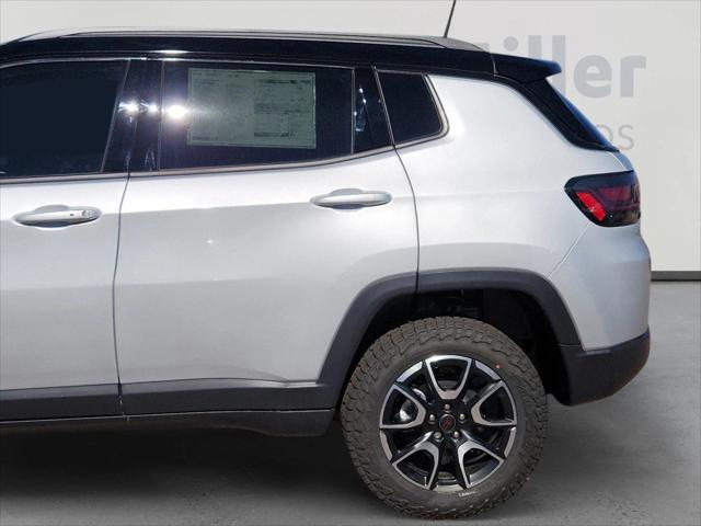 2025 Jeep Compass COMPASS TRAILHAWK 4X4