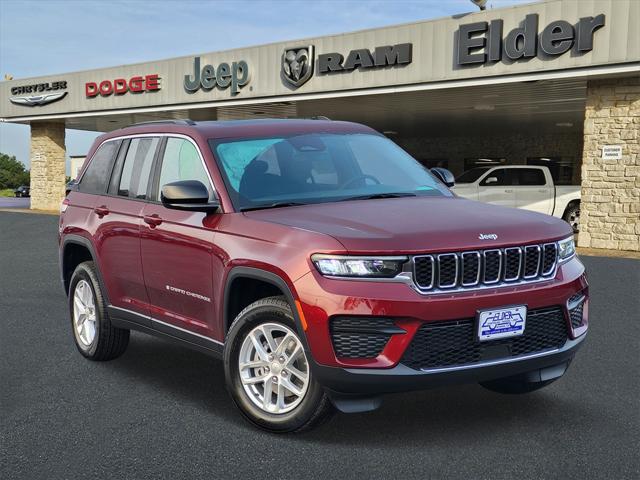 2025 Jeep Grand Cherokee GRAND CHEROKEE LAREDO X 4X4