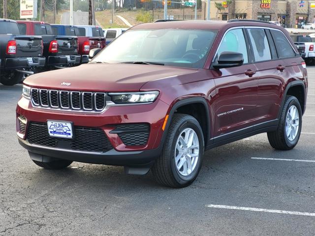 2025 Jeep Grand Cherokee GRAND CHEROKEE LAREDO X 4X4