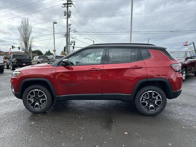 2025 Jeep Compass COMPASS TRAILHAWK 4X4