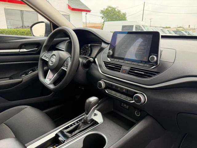 2022 Nissan Altima SV FWD
