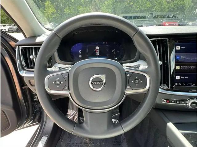 2024 Volvo S60 B5 Core Dark Theme