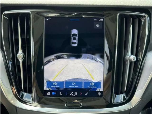 2024 Volvo S60 B5 Core Dark Theme