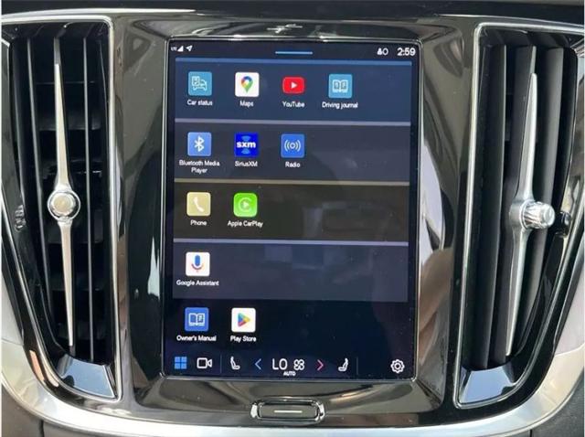 2024 Volvo S60 B5 Core Dark Theme