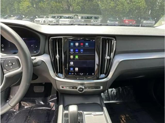 2024 Volvo S60 B5 Core Dark Theme