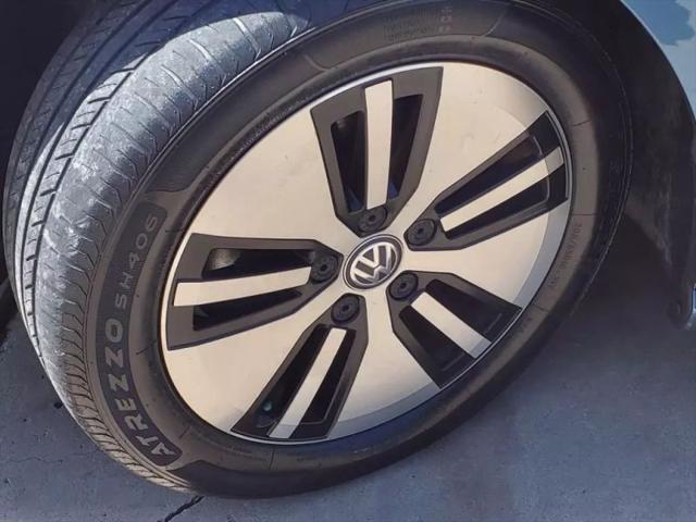2016 Volkswagen e-Golf SE