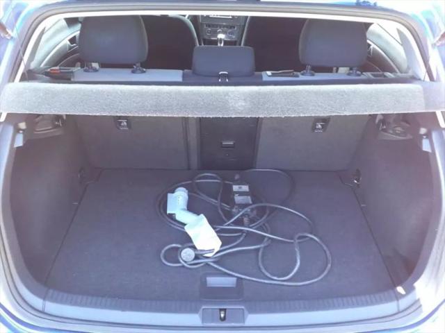 2016 Volkswagen e-Golf SE