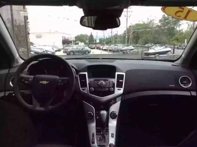 2015 Chevrolet Cruze 1LT Auto