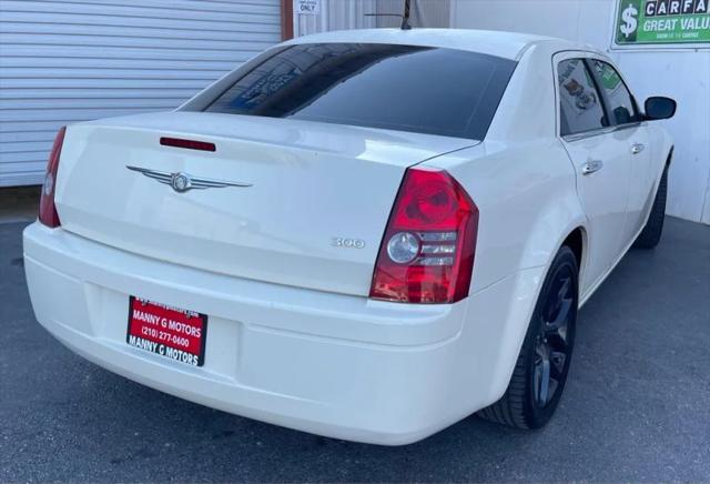 2008 Chrysler 300 LX