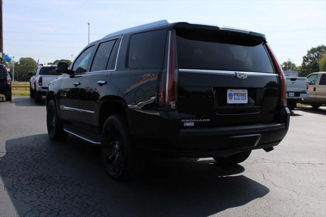 2016 Cadillac Escalade Luxury Collection