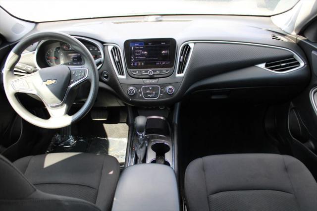 2021 Chevrolet Malibu FWD 1FL