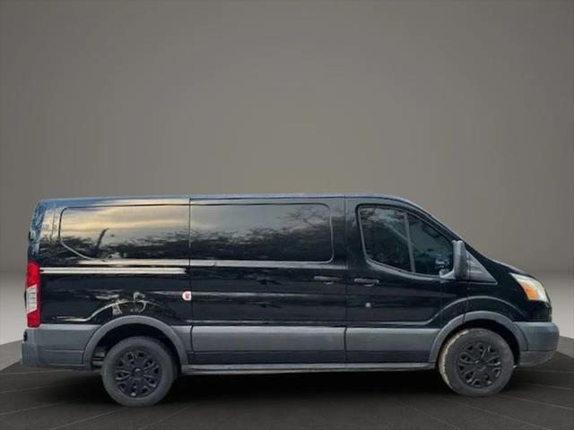 2017 Ford Transit Low Roof w/Sliding Side Door w/RWB Van 3D