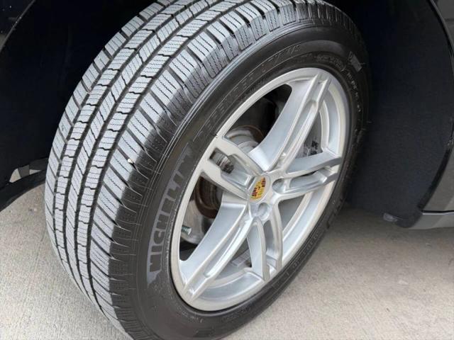2018 Porsche Macan Sport Edition