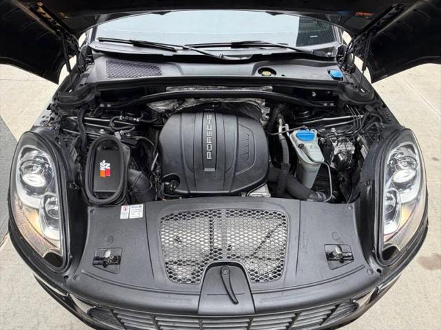2018 Porsche Macan Sport Edition