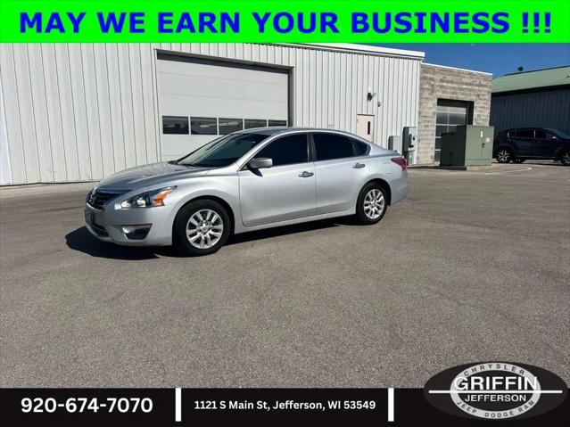 2013 Nissan Altima 2.5 S for sale in Jefferson, WI