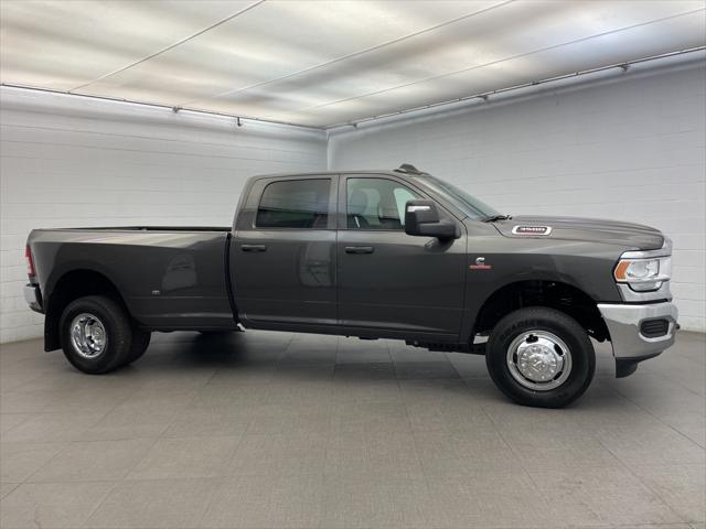 2024 RAM Ram 3500 RAM 3500 TRADESMAN CREW CAB 4X4 8 BOX