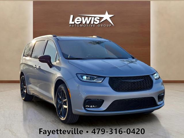 2024 Chrysler Pacifica PACIFICA TOURING L AWD