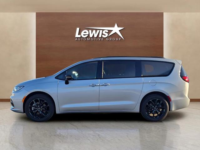 2024 Chrysler Pacifica PACIFICA TOURING L AWD