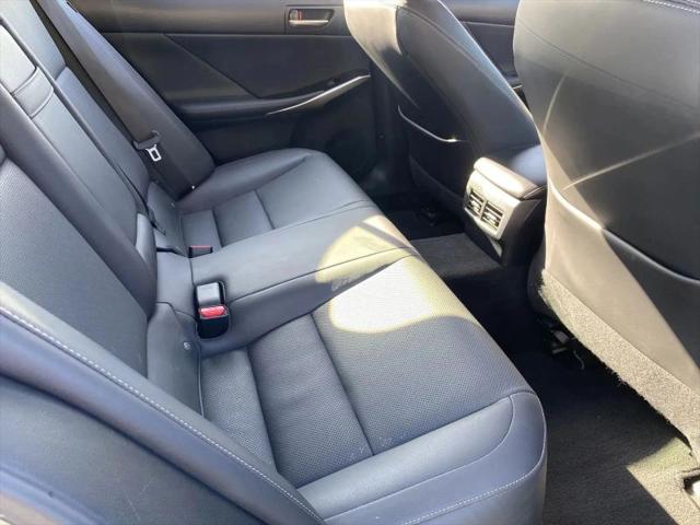 2019 Lexus IS 300 IS 300 Sedan 4D